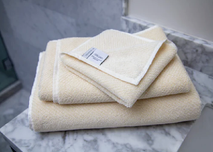 How Do You Choose the Best Luxury Towels for Your Home?