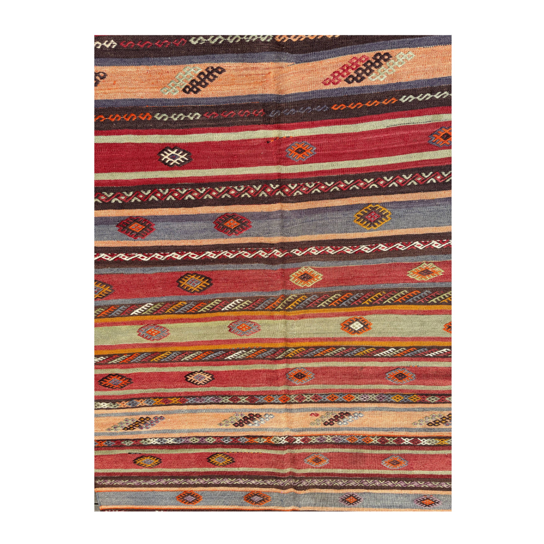Handwoven with high-quality wool and authentic Turkish Kilim rug. 