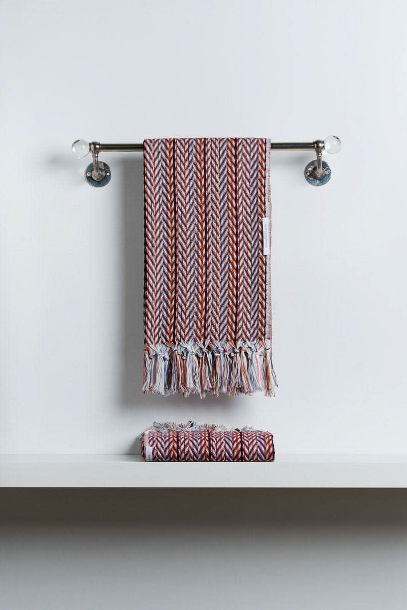 Hand-loomed and Absorbent Pool Towels made from 100% Turkish Cotton