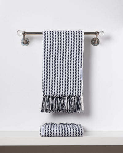Hand-loomed and Absorbent Pool Towels made from 100% Turkish Cotton