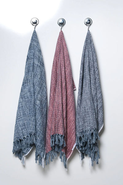 Hand-loomed and Absorbent Pool towels made from 100% Linen